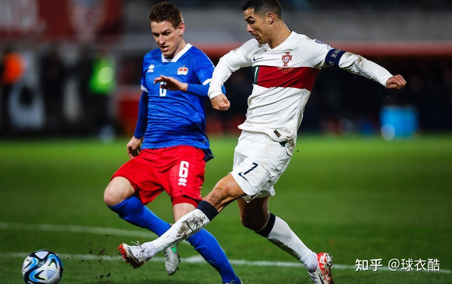 关于欧预赛战火重燃，球员拼尽全力奋勇争先的信息