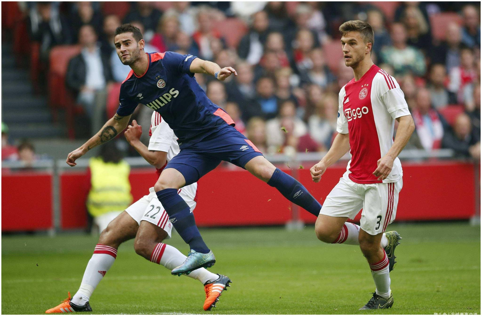 阿贾克斯连胜终结，低迷状态引发球迷担忧(阿贾克斯 球员)